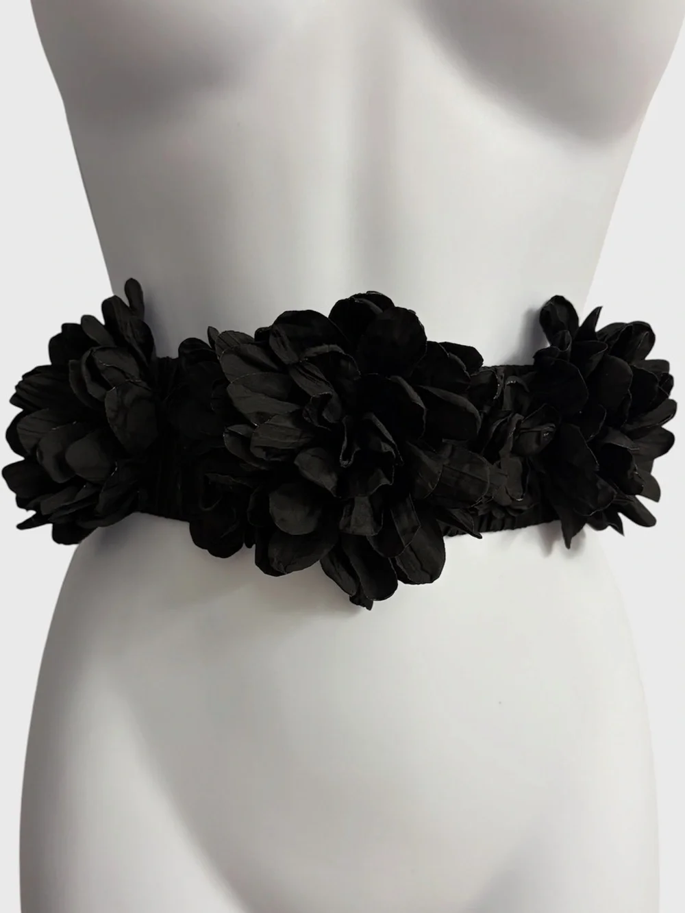 NWT Zara Silky Floral Black Belt Size 30 Pleats Stretch Preppy Feminine Coquette